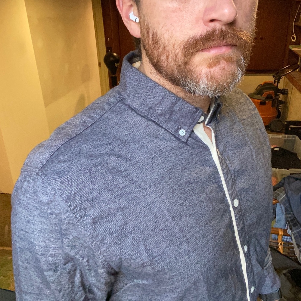 BILLY REID — Long Sleeve Button Down — LARGE